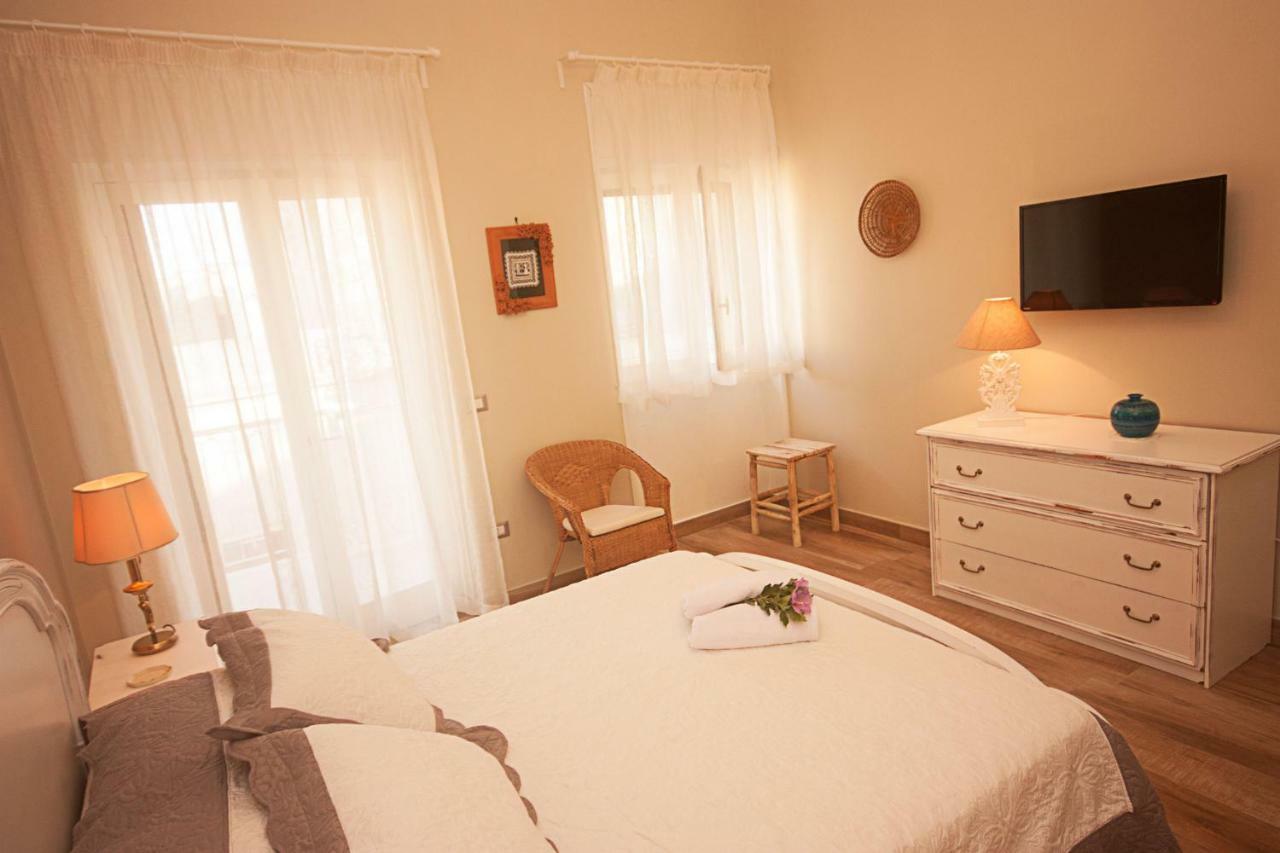 Il Punto A Maglie Hotel ภายนอก รูปภาพ